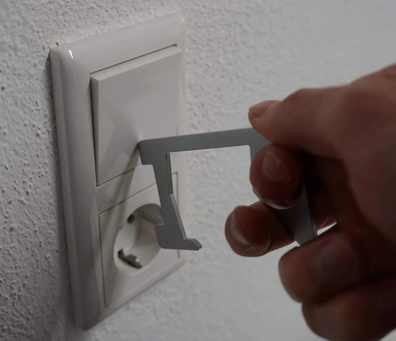 AVIATOR Door Hook - Image 10